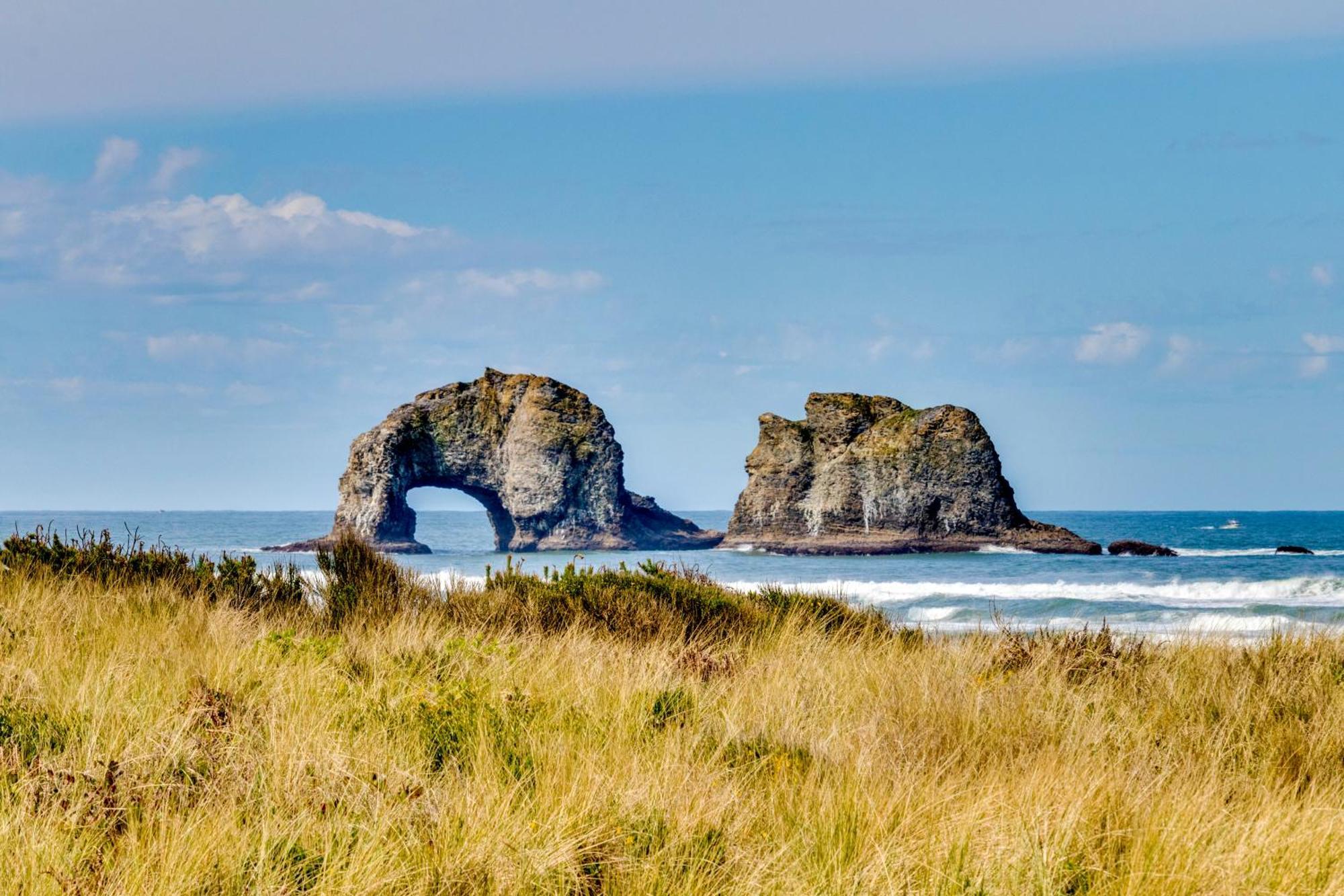 Getaway Oceanfront Lodging Rockaway Beach Rom bilde