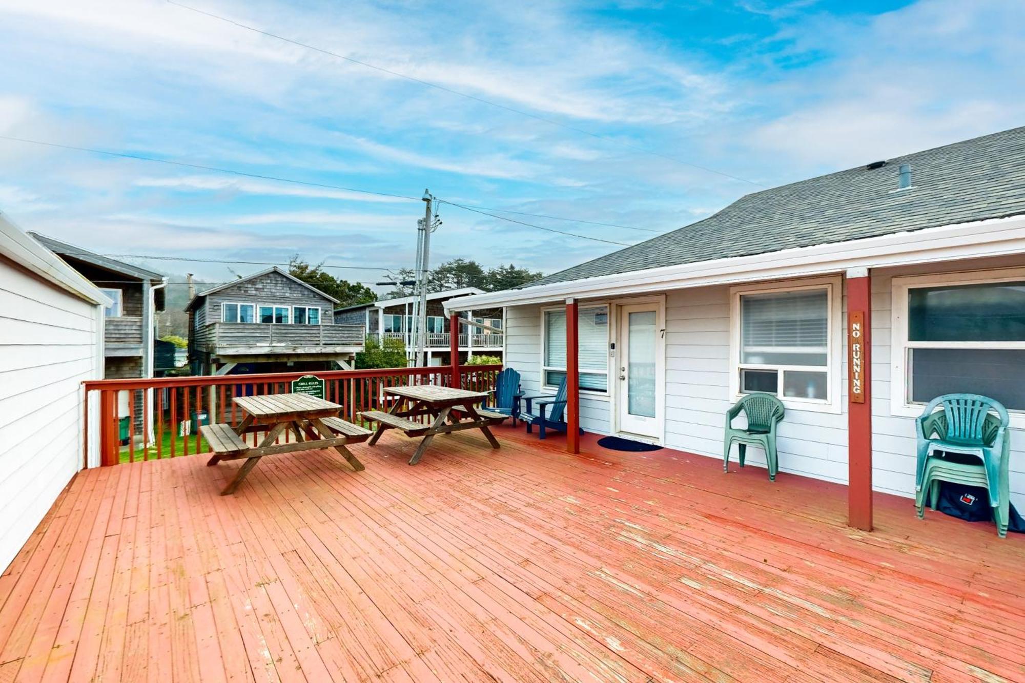 Getaway Oceanfront Lodging Rockaway Beach Rom bilde